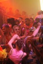 Watch Weekender Zmovies